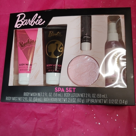 Barbie Gift Set Barbie Spa Set 🫧 🆕 - Picture 2 of 5